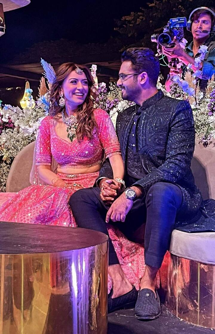 హన్సిక, సోహైల్ పెళ్లికి సంబంధించిన ఫోటోలు, వీడియోలు సోషల్ మీడియాలో హల్ చల్ చేశాయి. Photo Credit: Instagram/twitter