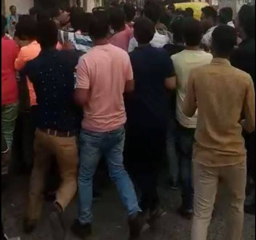 Post-election clashes in Modasa Aravalli: મોડાસામાં ચૂંટણી બાદ મારામારી, લોકોના ટોળેટોળા એકઠા થયા