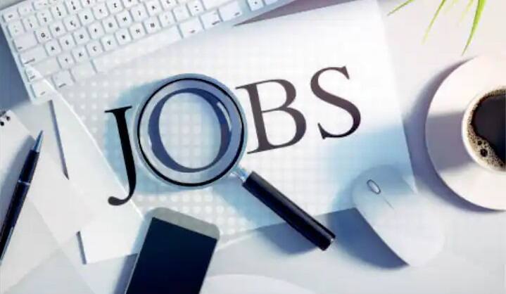 Government Jobs 2022: ​Cantonment Board Agra invites application for various post Government Jobs 2022: જૂનિયર આસિસ્ટંટ સહિત અનેક પદ પર નીકળી ભરતી, 10મું પાસથી લઈ ગ્રેજ્યુએટ કરો અરજી, જાણો કેટલો મળશે પગાર
