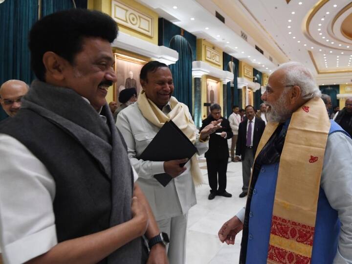 सर्वदलीय बैठक में उपस्थित नेताओं को सरकार ने जी20 से जुड़े साल भर आयोजित किये जाने वाले कार्यक्रमों के बारे में जानकारी दी.