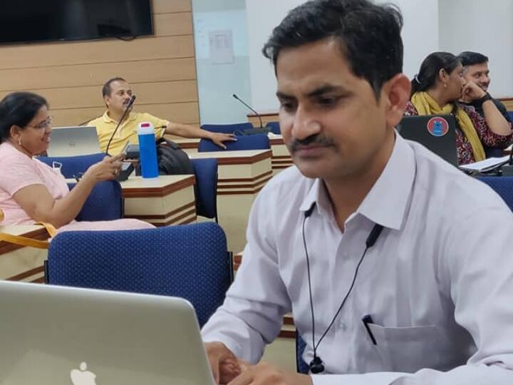 Alwar App Guru Imran Khan Selected for international teachers fellowship ANN Rajasthan: अलवर के 'एप गुरु' इमरान खान फिर चर्चा में, इंटरनेशनल टीचर्स फैलोशिप के तहत जाएंगे अमेरिका