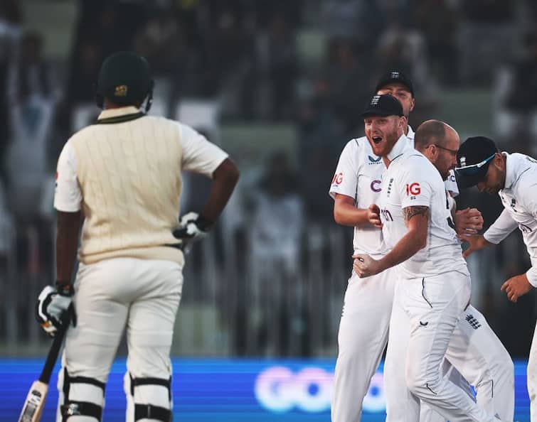 England vs Pakistan 1st Test Rawalpindi: Only the third Test victory for England in Pakistan ENG vs PAK : ઈંગ્લેન્ડે પાકિસ્તાન સામે મેળવી રોમાંચક જીત, એન્ડરસન-રોબિનસન સામે પાકિસ્તાન ઘૂંટણીયે
