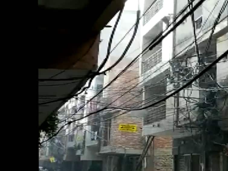 Caught On Camera Four-Storey Building Collapses In Delhi's Shastri Nagar Caught On Camera: Four-Storey Building Collapses In Delhi's Shastri Nagar