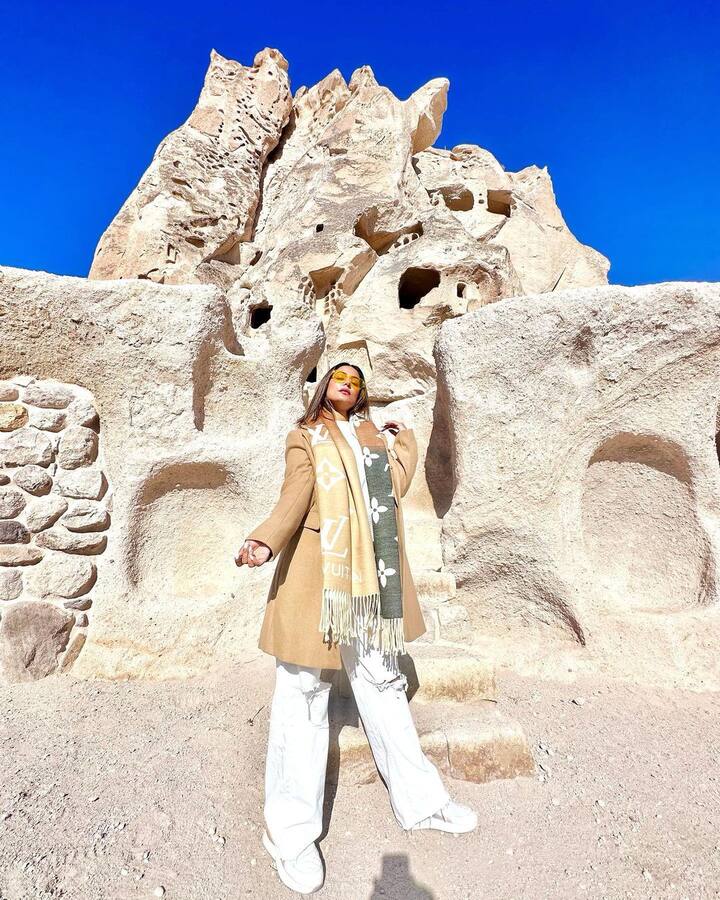 नुकतेच तिने तुर्कीतील त्याचे काही फोटो शेअर केले आहेत.(फोटो सौजन्य :realhinakhan/इंस्टाग्राम)