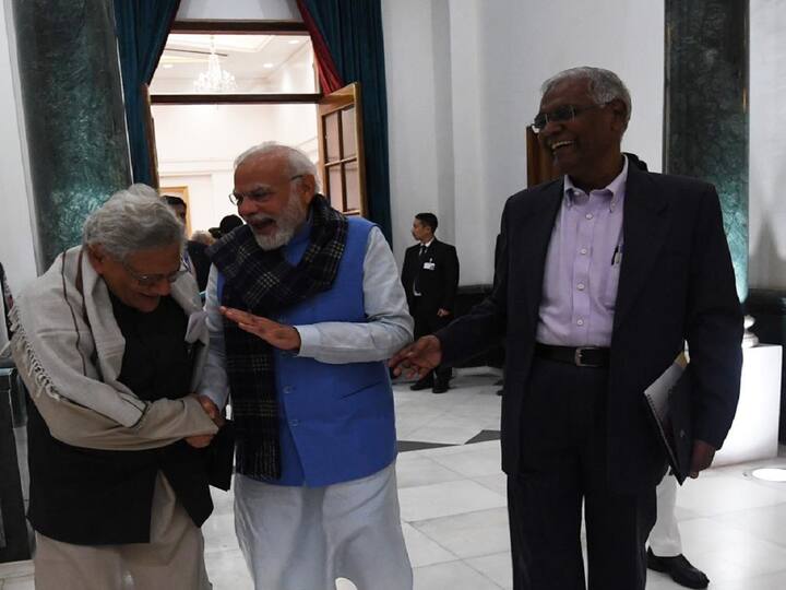 PM Modi with CPI-M Leader Sitaram Yechuri and D Raja. They pointed out that India assumed the presidency through rotation and that it should not be viewed as the government's accomplishment.  (Image Source: ANI)
