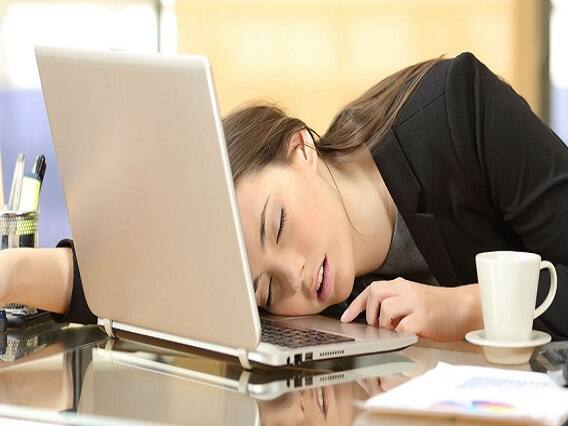 Health Tips: The Overwhelming Benefits of Power Napping Afternoon Nap: શું બપોરે કામ વચ્ચે ઝોકું ખાવું યોગ્ય છે? જાણો તેનો જવાબ