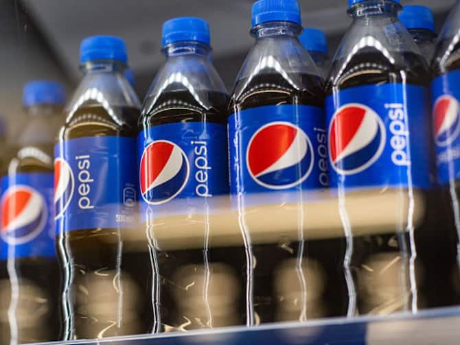 Pepsico Partner Varun Beverages Shares Price Hike By 18 Percent To Record  After South Africa Bevco Buyout Stock Gives Multibagger Return To Investors  | Pepsico Partner Varun Beverages Shares: Pepsi ची पार्टनर