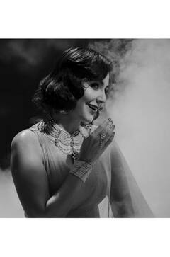 Anushka Sharma: ਰੈਟਰੋ ਲੁੱਕ ਨੂੰ ਮਿਲ ਰਹੇ ਪਿਆਰ ਤੋਂ ਪ੍ਰਭਾਵਿਤ ਹੋਈ ਅਨੁਸ਼ਕਾ ਸ਼ਰਮਾ, B&W ਫੋਟੋਆਂ ਸਾਂਝੀਆਂ ਕਰ ਪ੍ਰਸ਼ੰਸਕਾਂ ਦਾ ਕੀਤਾ ਧੰਨਵਾਦ