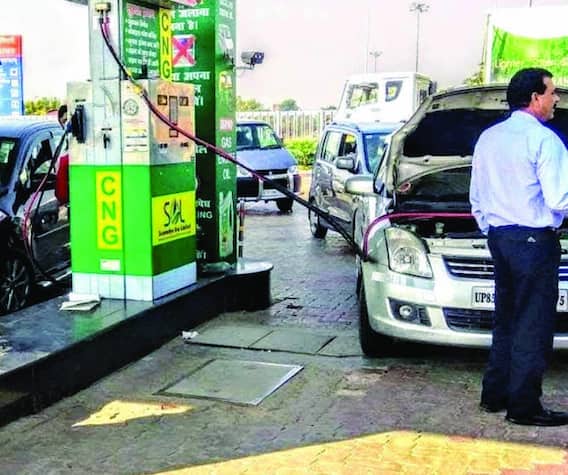 CNG Price Hike : सीएनजीच्या दरात 70 टक्क्यांची वाढ, CNG गाड्यांच्या वापरात घट