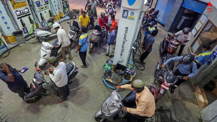 তেলের দামের প্রভাবের ফলে নামছে মেটাল স্টক। উঠছে এশিয়ান পেন্টস, ছাড়াও অন্যান্য রঙের কোম্পানি, রং ও আঠা কোম্পানির শেয়ার।