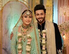 Sherdil Shergill Wedding: दुल्हन बनीं सुरभि चंदना, धीरज धूपर संग दिए रोमांटिक पोज, शो शेरदिल-शेरगिल में आने वाला है वेडिंग ट्विस्ट