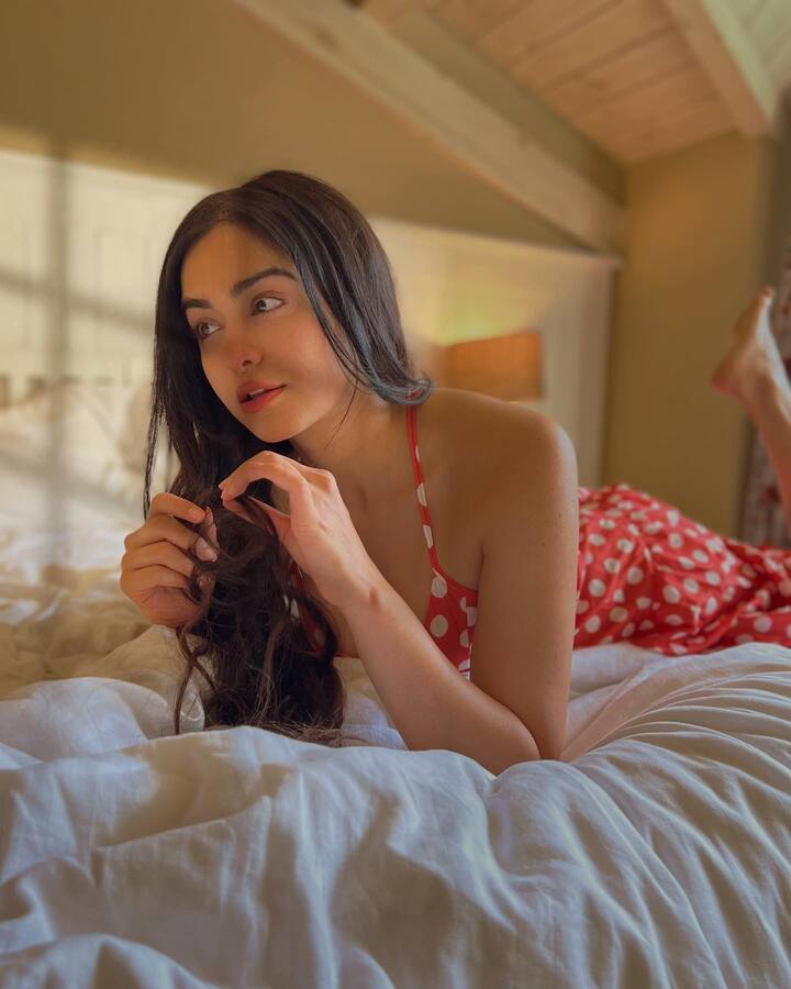 అదా శర్మ అందమైన ఫోటోలు -Image credit: Adah Sharma/Instagram