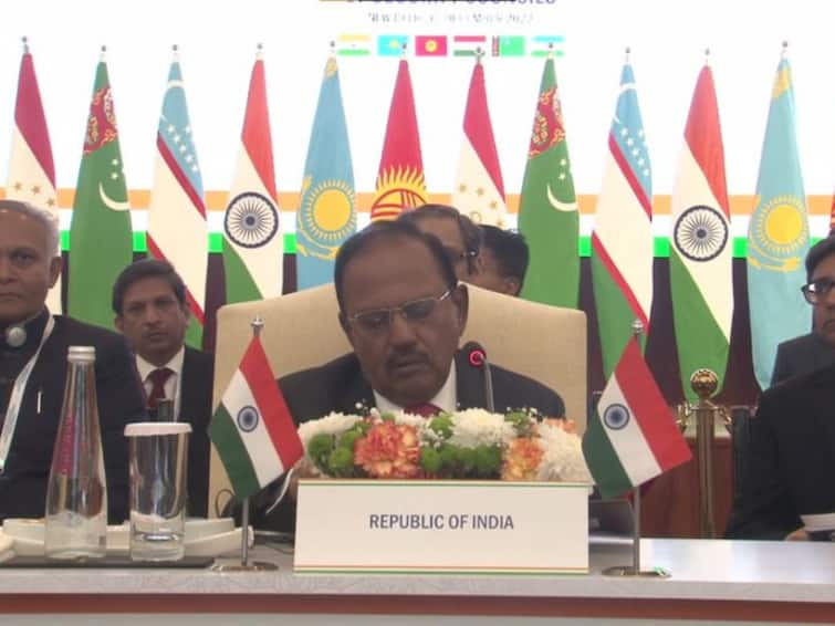 एनएसए की भारत-मध्य एशिया बैठक ने आतंकवाद से निपटने के लिए सामूहिक कार्रवाई  का आह्वान किया - खबर सुनो