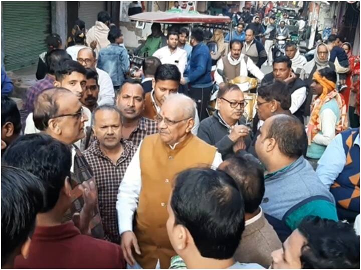 shamli traders agitated as gst commissioner raided market ann Shamli: शामली बाजार पर जीएसटी कमिश्नर की छापेमारी, नाराज व्यापारियों ने दी आंदोलन की चेतावनी