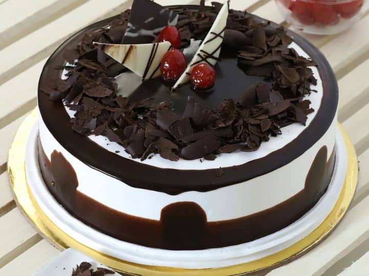 trending-news-make-choco-black-forest-cake-on-christmas-here-s-the