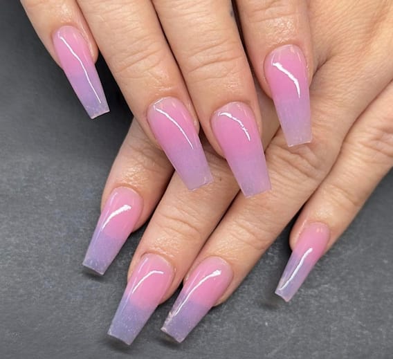 Nail Art: ग्लिटर नेल आर्ट के लेटेस्ट और क्लासी डिजाइन आपके हाथों की बढ़ा देंगे खूबसूरती, तारीफ करते थकेंगे नहीं लोग Nail Art: ग्लिटर नेल आर्ट के लेटेस्ट और क्लासी डिजाइन आपके हाथों की बढ़ा देंगे खूबसूरती, तारीफ करते थकेंगे नहीं लोग