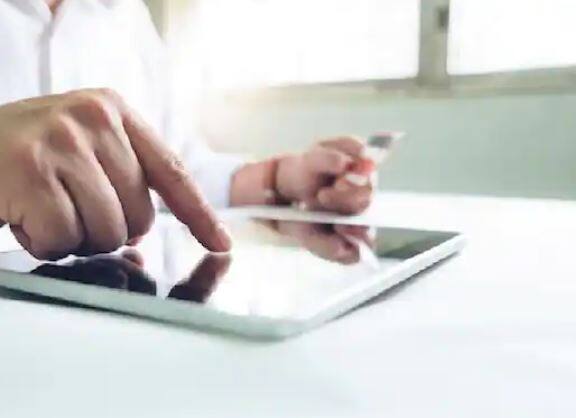 ਕਈ ਵਾਰ ਤਾਂ ਲੋਕਾਂ ਨੂੰ ਖਾਲੀ ਡੱਬੇ ਜਾਂ ਕਬਾੜ, ਪੱਥਰ, ਆਲੂ ਵਰਗੀਆਂ ਚੀਜ਼ਾਂ ਵੀ ਮਿਲੀਆਂ ਹਨ। ਅਜਿਹੇ 'ਚ ਜੇਕਰ ਤੁਹਾਡੇ ਨਾਲ ਵੀ ਅਜਿਹਾ ਕੁਝ ਹੋਇਆ ਹੈ ਤਾਂ ਤੁਸੀਂ ਇਸ ਬਾਰੇ ਸ਼ਿਕਾਇਤ ਦਰਜ ਕਰਵਾ ਸਕਦੇ ਹੋ।