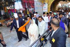 Mamata Banerjee : ফুল চাদরে অজমেঢ় শরিফে প্রার্থনা মমতা-ফিরহাদের, পূর্ণ বহুদিনের সাধ