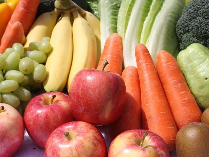 Desi Vs Hybrid fruits and vegetables How to identify desi and hybrid fruits and vegetables देसी Vs हाइब्रिड: ये हैं वो फल और सब्जियां जिनमें दोनों वैरायटी मिलती हैं