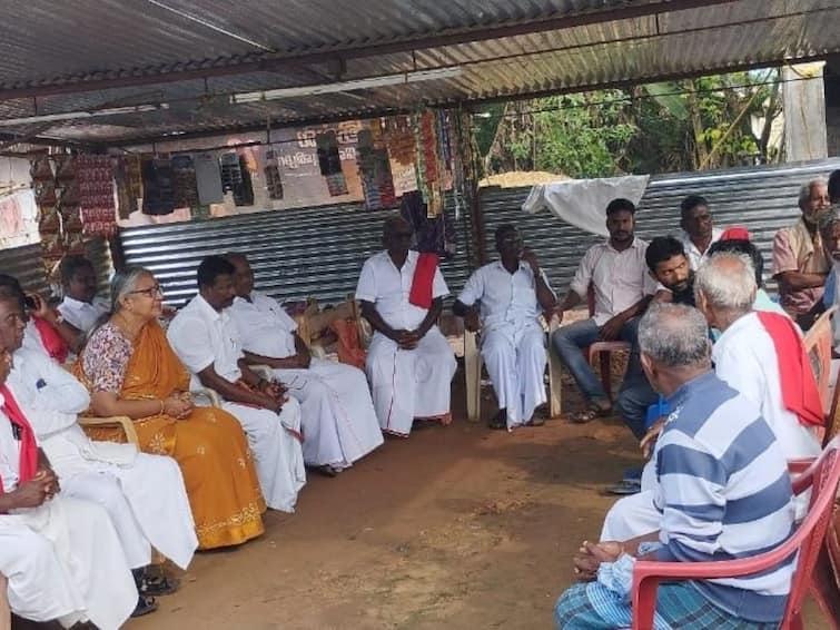 Thanjavur: Marxist Communist party is planning to protest against Untouchability in Kilamangalam TNN தஞ்சாவூர்: தீண்டாமை பிரச்னையை கண்டித்து கிளாமங்கலத்தில் ஆர்ப்பாட்டம்