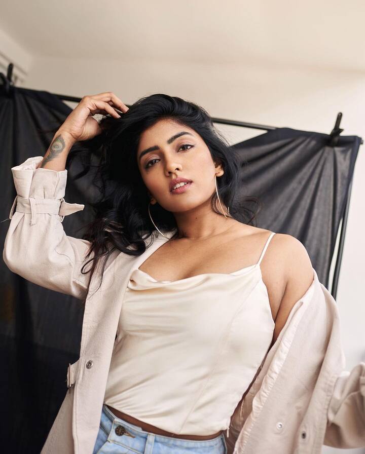సోషల్ మీడియాలోనూ యాక్టీవ్ గా ఉంటుంది ఈషా.Photo Credit@Eesha Rebba/instagram