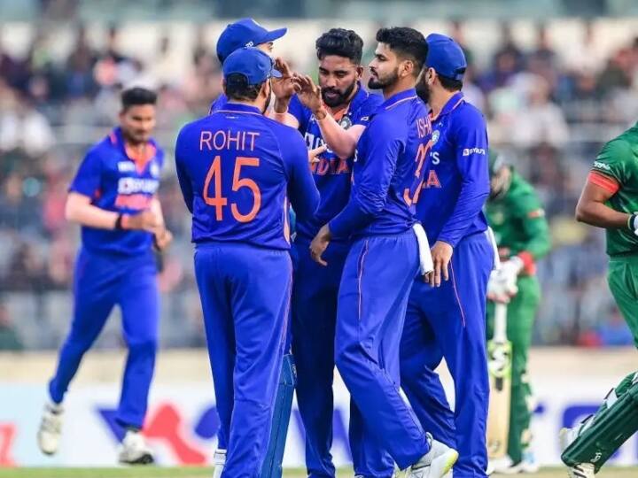 Team India's fast bowler Mohammed Siraj looked fantastic in ODI in 2022 he took 21 wickets till now World Cup 2023 के लिए भारतीय टीम को मिला शानदार गेंदबाज़, 2022 में हैं हैरान कर देने वाले आंकड़े