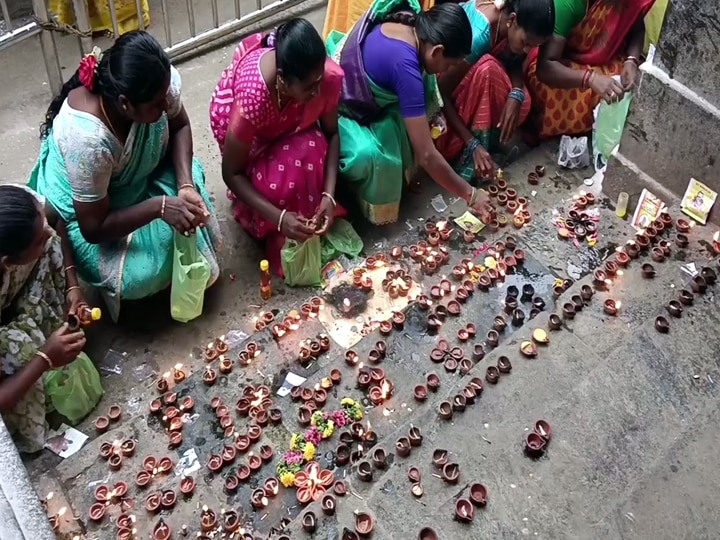 Karthigai Deepam 2023: கார்த்திகை தீபத் திருவிழா.. பழனி முருகன் கோயிலில் குவிந்த பக்தர்கள்!