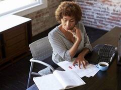 वर्किंग वुमेन होने के साथ-साथ दिखना चाहती हैं स्लिम-ट्रिम तो इन चीजों को अपने डाइट में करें शामिल