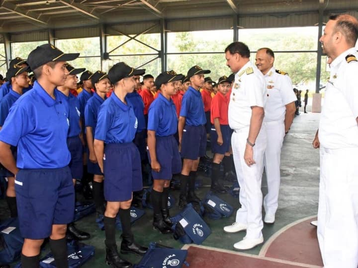 First Navy agniveers Training Start In Odisha INS Chilka 3000 agniveers ANN Agniveer Training: नेवी के पहले अग्निवीर बैच की ट्रेनिंग शुरू, 341 महिलाएं भी हैं शामिल