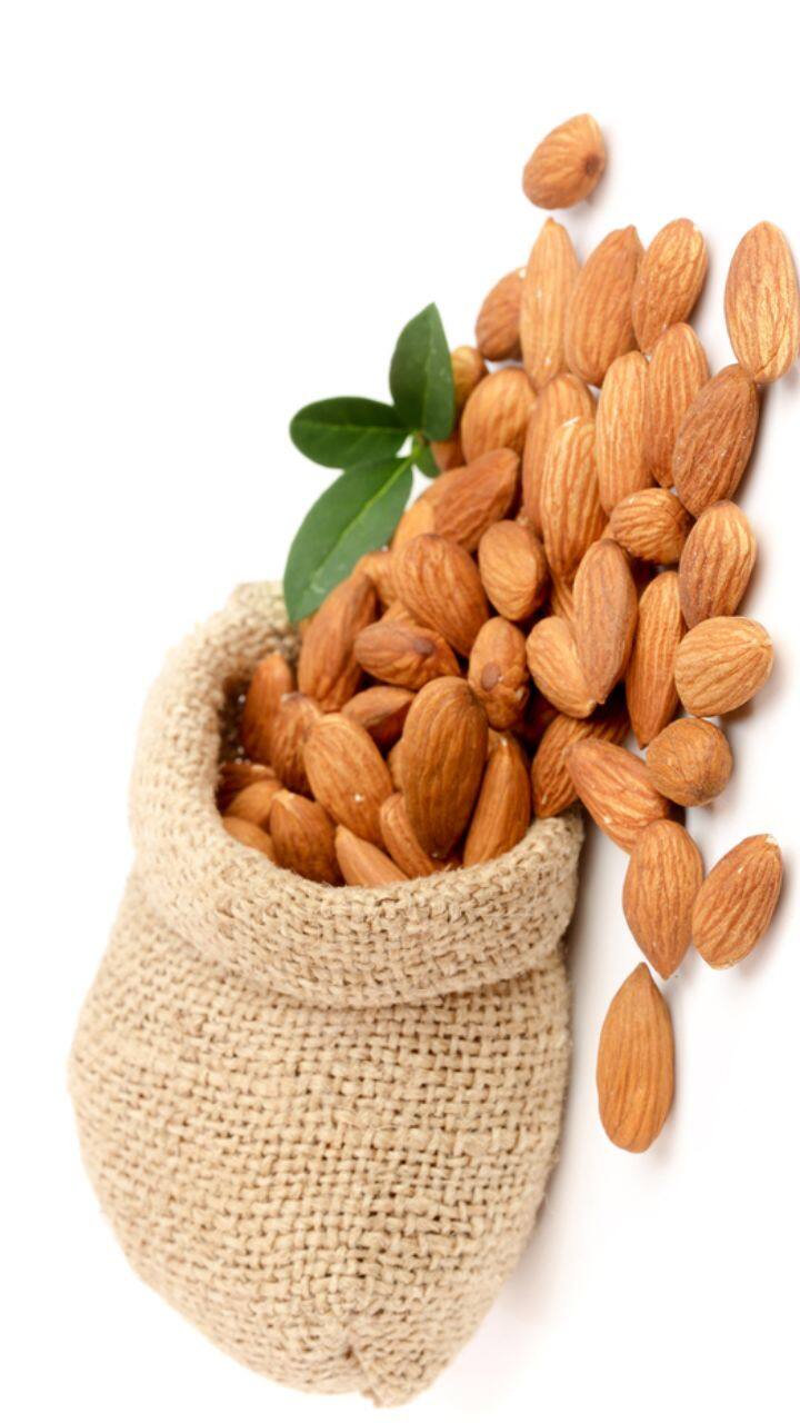 பாதாம் சாப்பிடுவதால் நம் உடலுக்கு ஏற்படும் தீமைகளை இங்கே பார்கலாம்