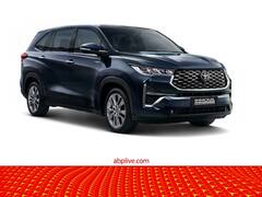 टोयोटा इनोवा हाईक्रॉस या क्रिस्टा, कौनसी MPV आपके लिए है बेहतर, देखें कंपेरिजन