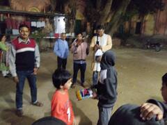 Chandannagore: বিপ্লবীদের আঁতুরঘরে দরিদ্র শিশুদের সঙ্গে সন্তানের জন্মদিন পালন