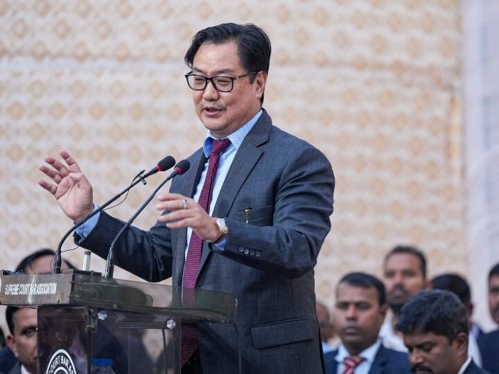 Law Minister Kiren Rijiju Expressed Concern Over pending Cases Across Various Courts Could Touch Five Crore Mark Pending Cases: कानून मंत्री ने अदालतों में लंबित मामलों को लेकर जताई चिंता, कुछ महीनों में 5 करोड़ का आंकड़ा छूने की संभावना