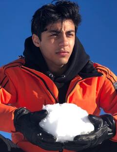 In Pics : अभिनेता म्हणून नव्हे तर दिग्दर्शक म्हणून आर्यन खानचं मनोरंजनसृष्टीत पदार्पण