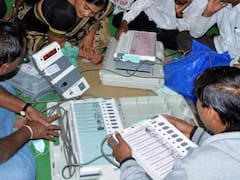 MCD Result: कभी बीजेपी आगे तो कभी AAP, रुझानों में सारे एग्जिट पोल फेल, चुनाव आयोग के सीटों के आंकड़े बाकियों से बिल्कुल अलग