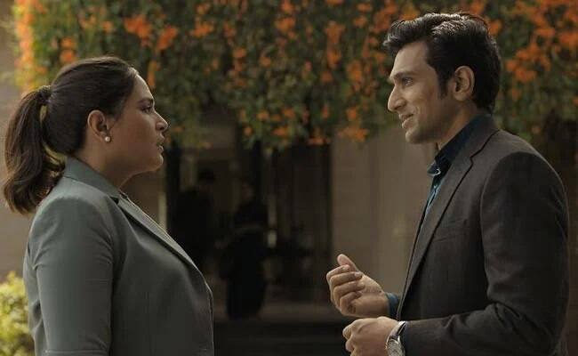 द ग्रेट इंडियन मर्डर- 'द ग्रेट इंडियन मर्डर' बहुत कमाल की वेब सीरीज है. जो सस्पेंस से भरी हुई है. जो फेमस नॉवेल 'सिक्स सस्पेक्ट्स' पर आधारित है. इसे आप डिज्नी प्लस हॉटस्टार पर देख सकते हैं. बता दें कि IMDB पर इसकी रेटिंग 7.8 है.