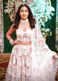 Surbhi Chandna: ਸੁਰਭੀ ਚੰਦਨਾ ਨੇ ਦਿਖਾਇਆ ਆਪਣਾ ਗਲੈਮਰਸ ਅਵਤਾਰ, ਪ੍ਰਸ਼ੰਸਕ ਉਸ ਦੇ ਕਿਊਟ ਲੁੱਕ ਤੋਂ ਹੋਏ ਪ੍ਰਭਾਵਿਤ