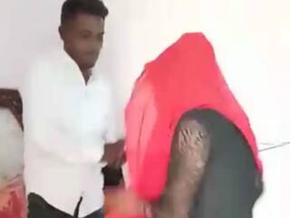 Viral Video : પ્રેમની સજા ! સરપંચે પ્રેમી-પ્રેમિકાને ઘરે બોલાવી પાઇપથી ફટકારીને ચટાવ્યું થૂંક