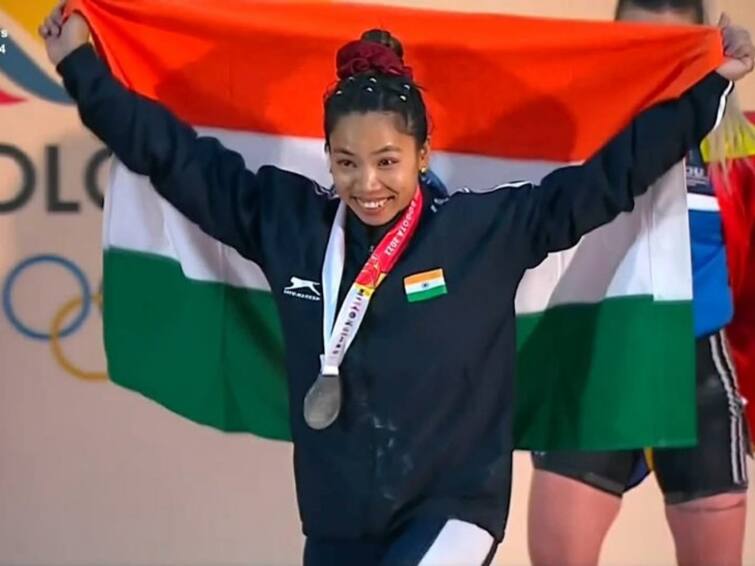 Weightlifter Mirabai Chanu wins silver medal at 2022 World Championships Mirabai Chanu Wins Silver: பளுதூக்குதல் போட்டி...வெள்ளிப் பதக்கம் வென்று அசத்திய இந்தியாவின் மீராபாய் சானு