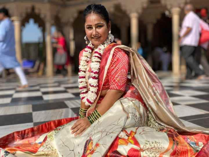 Priyanka Pandit Photos: भोजपुरी सिनेमा में अपनी बोल्ड अदाओं के लिए मशहूर प्रियंका पंडित इन दिनों कृष्ण भक्ति में लीन नजर आ रही हैं.