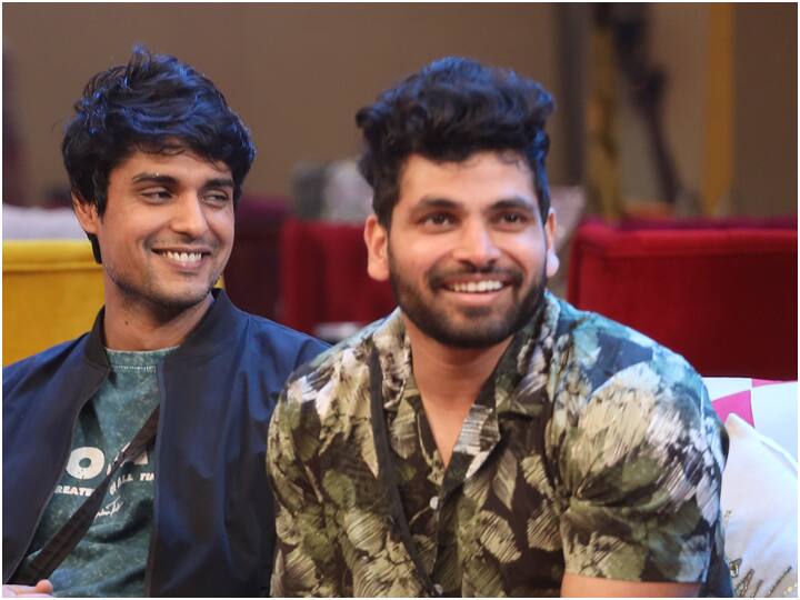 Bigg Boss 16: शिव ने कबूला मराठी 'बिग बॉस' में हो गया था प्यार, बोले- हाथ पर नाम भी लिखवा लिया था Bigg Boss 16 Day 67 Shiv confessed that he had fallen in love in Marathi Bigg Boss Bigg Boss 16: शिव ने कबूला मराठी 'बिग बॉस' में हो गया था प्यार, बोले- हाथ पर नाम भी लिखवा लिया था