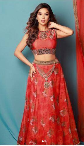 ਐਨੀ ਪੜ੍ਹੀ-ਲਿਖੀ ਹੈ ਦਿਵਿਆ ਅਗਰਵਾਲ