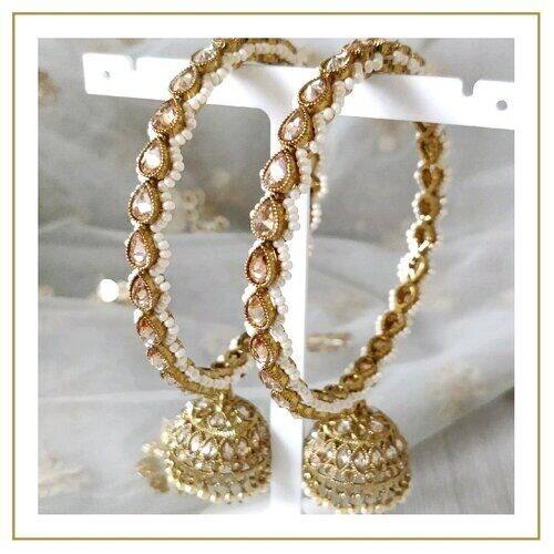 Latest Kangan Designs: आपकी कलाई की खूबसूरती पर चार चांद लगा देंगे ये खूबसूरत और ट्रेंडी कंगन के डिजाइन, मिलेगा क्लासी लुक