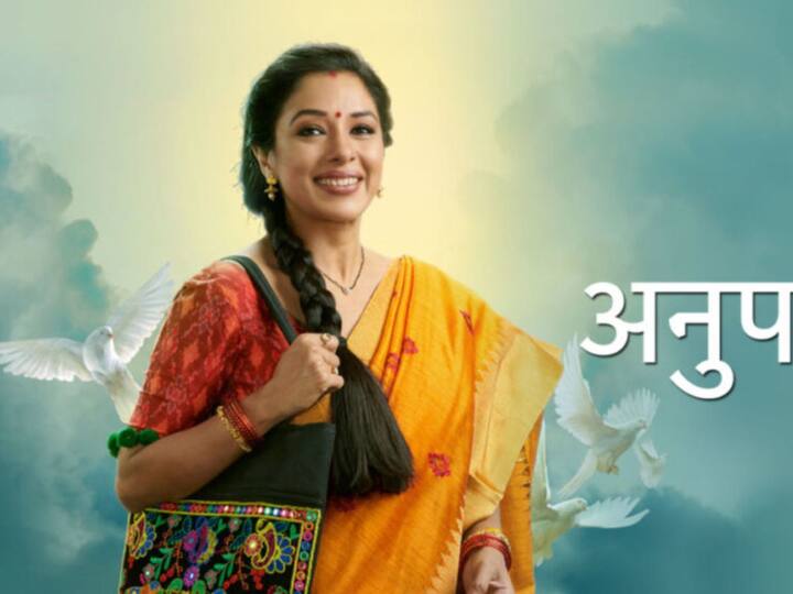 'अनुपमा'च्या टीआरपीमध्ये थोडी घट झाली आहे. या यादीमध्ये अनुपमा हा शो दुसऱ्या क्रमांकावर आहे. या आठवड्यात 'अनुपमा' शोला 71 रेटिंग मिळाले आहेत.