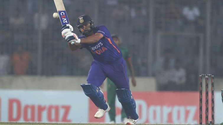 Ind vs Ban, 2nd ODI: Rohit Sharma wins heart after batting with injured thumb Rohit Sharma: আঙুলে মারাত্মক চোট, তা নিয়েই দুরন্ত ব্যাটিং, ম্যাচ হারলেও মন জিতলেন রোহিত