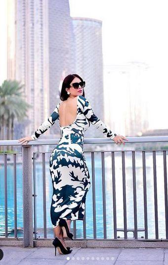 ਨੇਹਾ ਮਲਿਕ ਬਾਡੀਕਾਨ ਡਰੈੱਸ 'ਚ ਦਿਖ ਰਹੀ ਹੈ ਸ਼ਾਨਦਾਰ