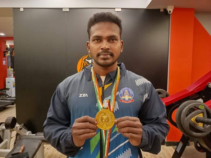 Manly competition held at Indian level; Guard Siva from Madurai who made Tamil Nadu proud TNN ஆணழகன் போட்டியில் தமிழகத்திற்கு பெருமை சேர்த்த மதுரை காவலர் சிவா