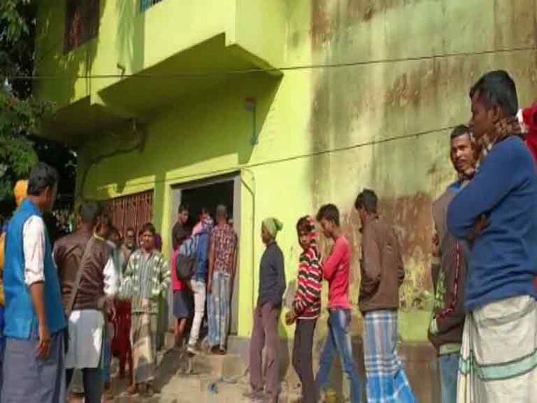 Bhangar Trinamool leader's house allegedly shootout, bomb recovered Bhangar Clash: গোষ্ঠীবিবাদের জের! তৃণমূল নেতার বাড়ি লক্ষ্য করে গুলি চালানোর অভিযোগ, উদ্ধার তাজা বোমা