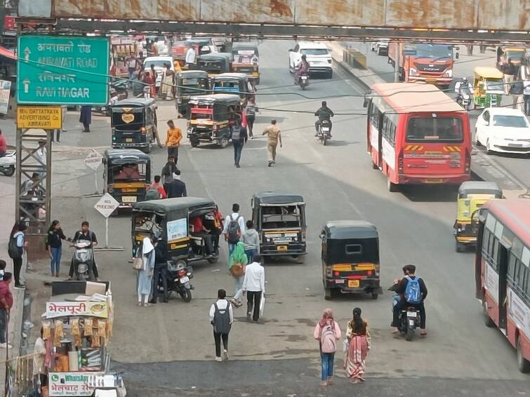 There is a lack of policy regarding autorickshaws in Nagpur this is being deliberately ignored by the nagpur traffic police Nagpur Traffic : नागपुरात रिक्षांबाबत धोरणाचा अभाव, पोलीस 'टार्गेट'मध्ये व्यस्त; प्रवाशांना ना सुरक्षा, ना सुविधा