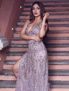 Bhumi Pednekar: ਸ਼ਿਮਰੀ ਡੀਪਨੇਕ ਗਾਊਨ 'ਚ ਭੂਮੀ ਪੇਡਨੇਕਰ ਦਾ ਸਿਜ਼ਲਿੰਗ ਲੁੱਕ ਦੇਖ ਫੈਨਜ਼ ਹੋਏ ਹੈਰਾਨ, ਕਿਹਾ- 'ਤੁਮ ਹੁਸਨ ਪਰੀ, ਤੁਮ ਜਾਨ ਏ ਜਹਾਂ'